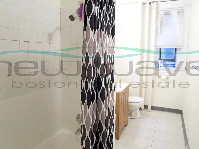 108 Hemenway St #10 — Photo 7