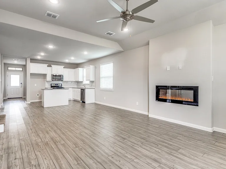 5427 Big Thicket Ln — Photo 8