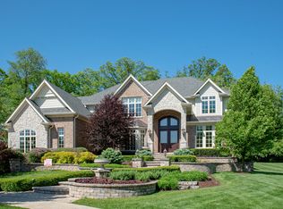 1047 Caroline Ct, Naperville, IL 60565