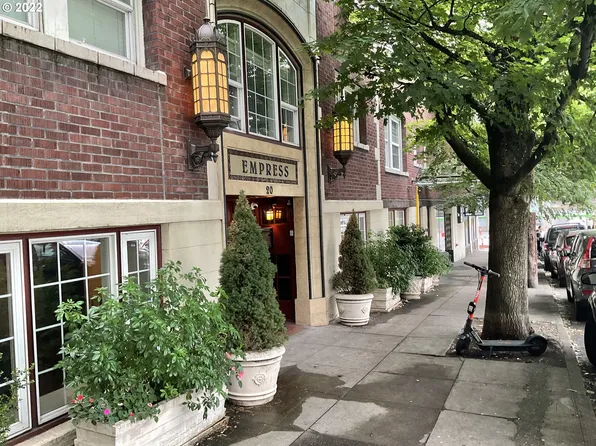 20 NW 16th Ave APT 401, Portland, OR 97209