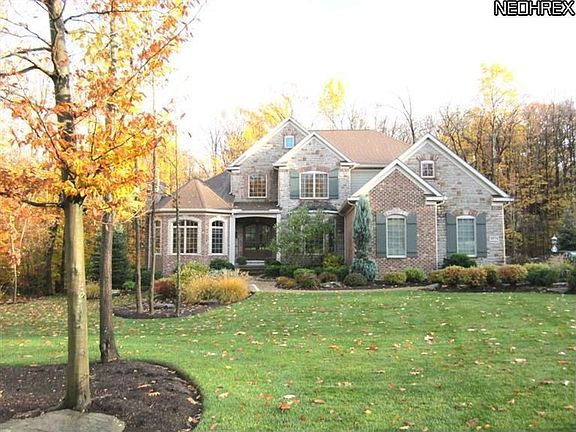 2nd image of 3674 Regency Woods Trl