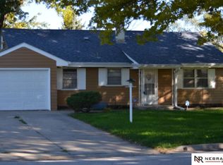 5620 Larimore Ave, Omaha, NE 68104