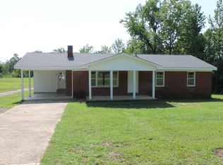 960 Old Union Rd, Adamsville, TN 38310