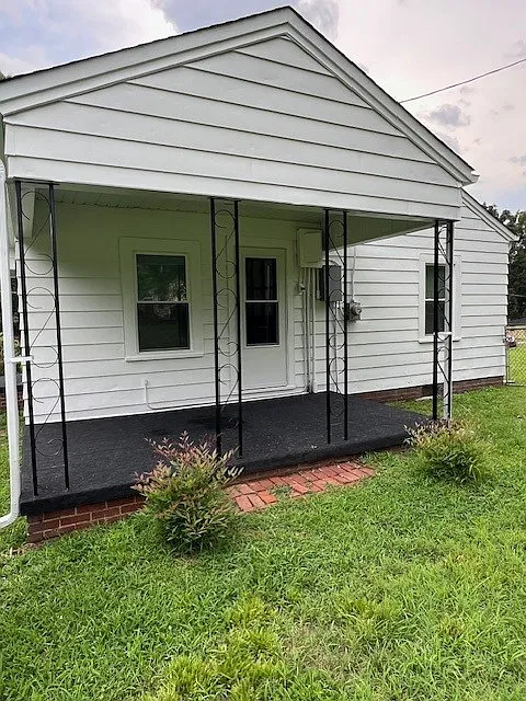 2 bed, 868 sqft, $1,200 — Photo 2