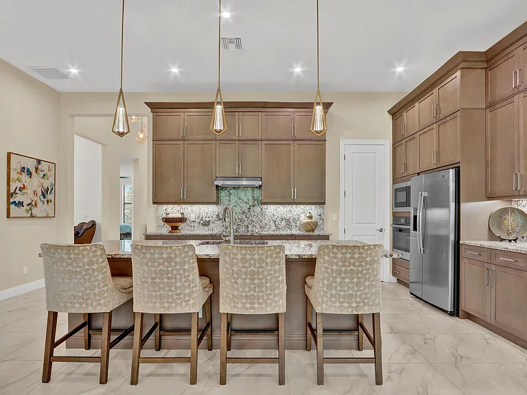 9204 SW Arco Way — Photo 10