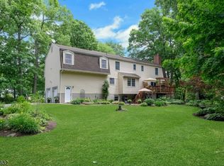 20 Lark Ln, Jefferson Twp., NJ 07438