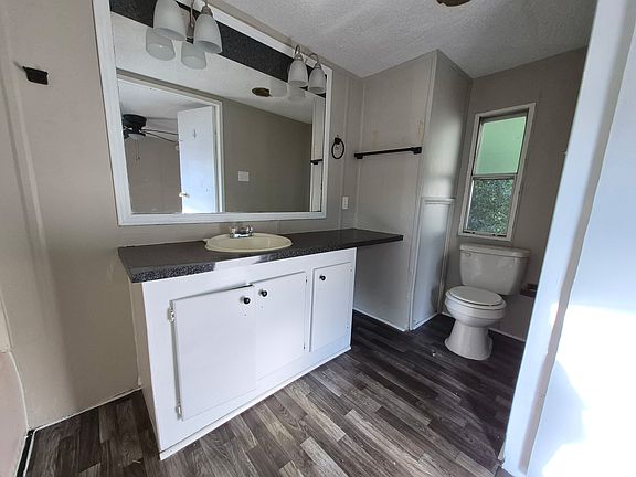 5th image of 203 Thor Ln