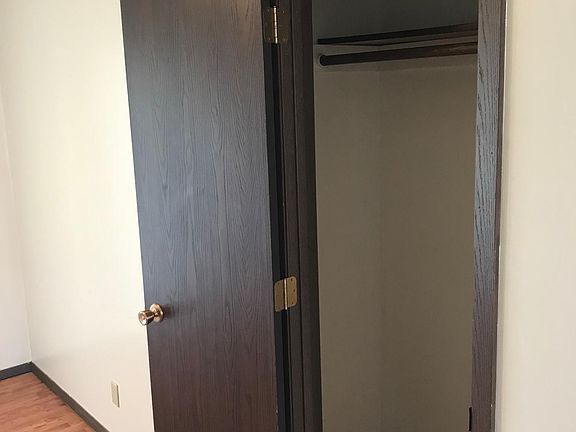 5th image of 2420 Park Ave