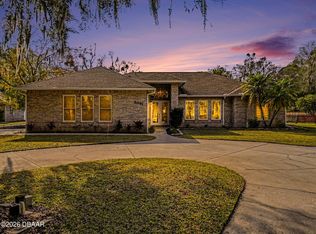 2041 Red Robin Dr, Port Orange, FL 32128