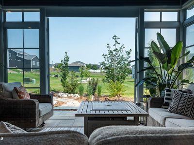 4817 Cornice Loop, Bismarck, ND, 58503