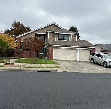 1st image of 3042 Evergreen Dr