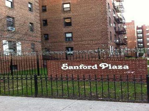 1st image of 144-60 Sanford Ave #25