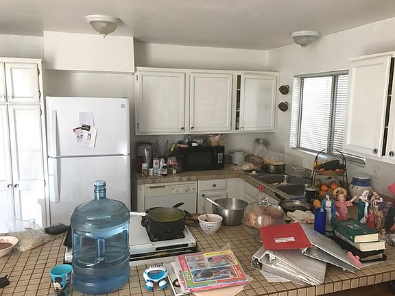 2nd image of 4463 Redwood St