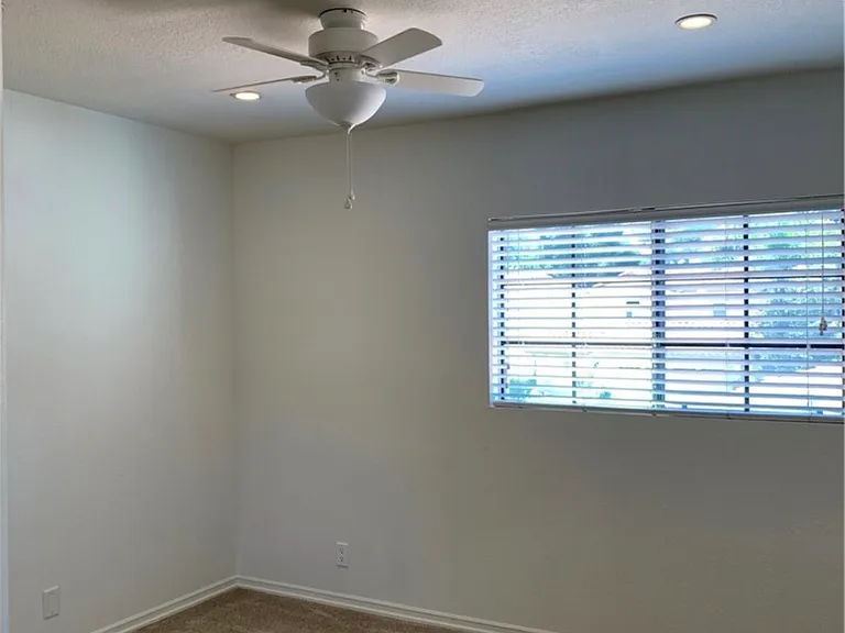 852 Congressional Rd — Photo 15