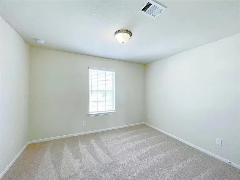 4403 Silvergrass Ln — Photo 21