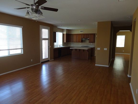 5th image of 35195 Begonia Ln