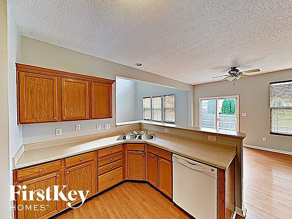 4th image of 15455 Sandlands Cir