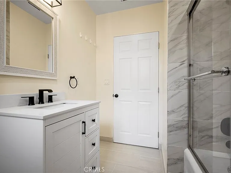 4615 Grand La Canada — Photo 14