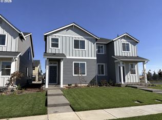 1084 Drake Ln, Woodburn, OR 97071