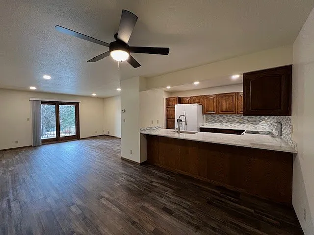 3951 Fairway Hills Dr — Photo 5