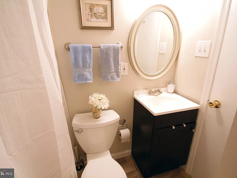 886 Azalea Dr #22 — Photo 13