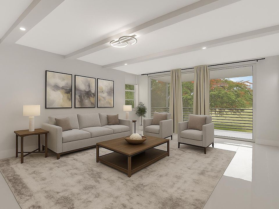1st image of 3505 Oaks Way #204