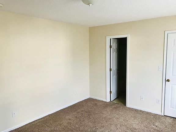 5th image of 2375 Vineyard Dr APT H8