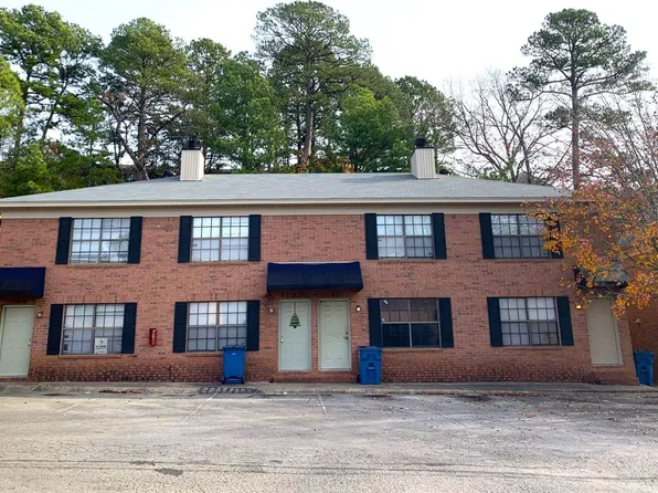 1817 Reservoir Rd, Little Rock, AR 72227