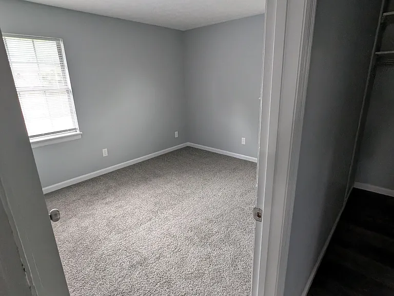 2005 Cambridge Dr #1 — Photo 6