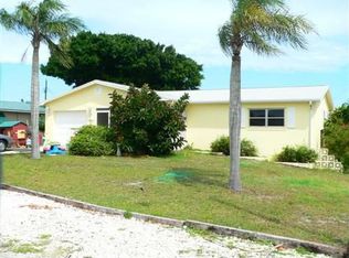 2573 NE Roberta St, Jensen Beach, FL 34957