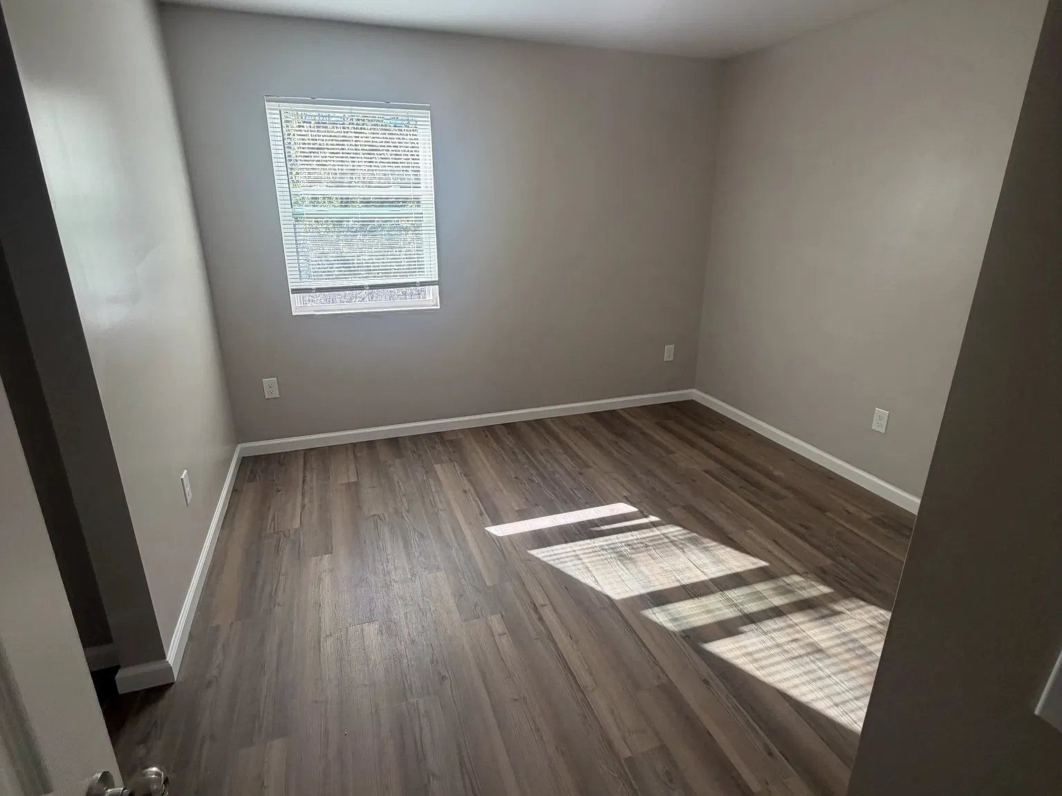 3 bed, 1.5 bath, 1242 sqft, $1,450 — Photo 4