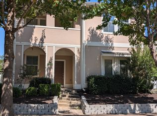 1215 Caudle Ln, Aubrey, TX 76227