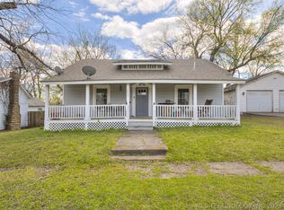 1415 W Walnut St, Collinsville, OK 74021