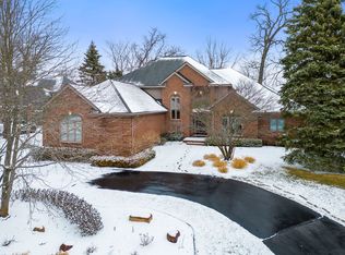 3400 Sutton Ln, Commerce Township, MI 48390