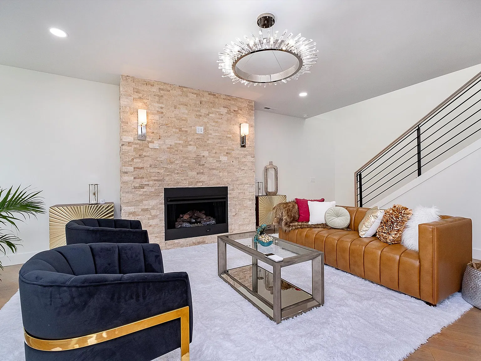 5 bed, 6643 sqft, $4,000 — Photo 3