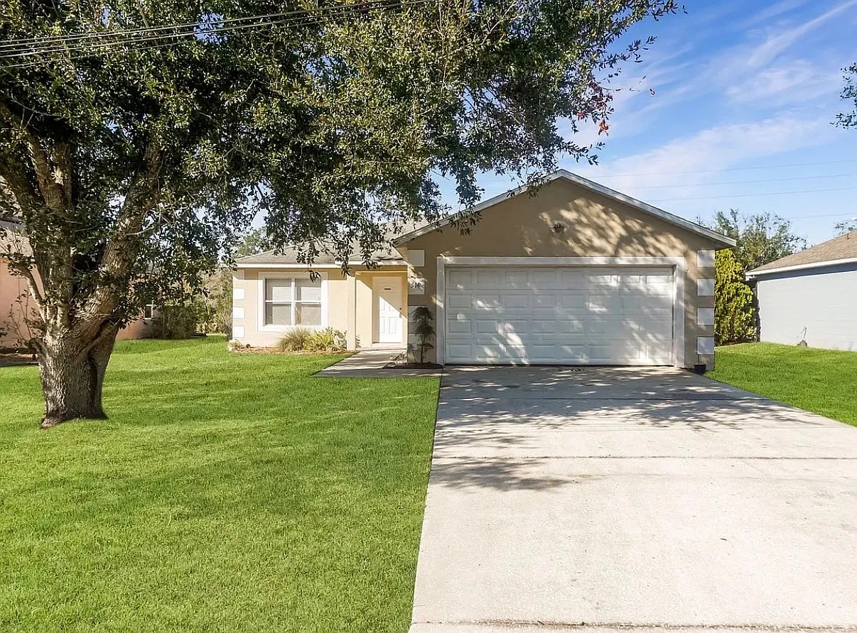3 bed, 1440 sqft, $1,750 — Photo 1
