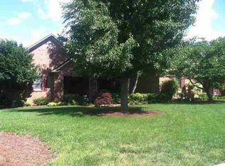 110 Arbor Ridge Dr, Mayfield, KY 42066