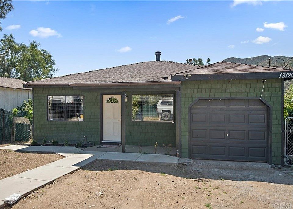 1st image of 13120 Reservoir Ave