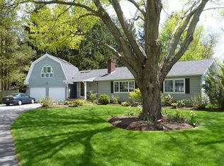 25 Crescent Rd, South Hamilton, MA 01982