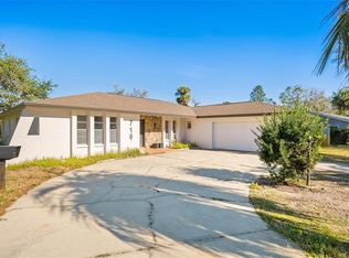 716 Riverside Dr, Tarpon Springs, FL 34689