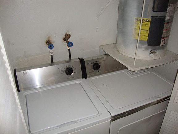 4th image of 4453 Treehouse Ln #C