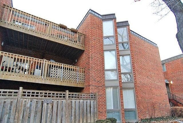 1st image of 2036 N Larrabee St APT 8302