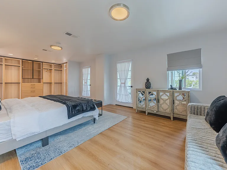 2522 Armacost Ave — Photo 35