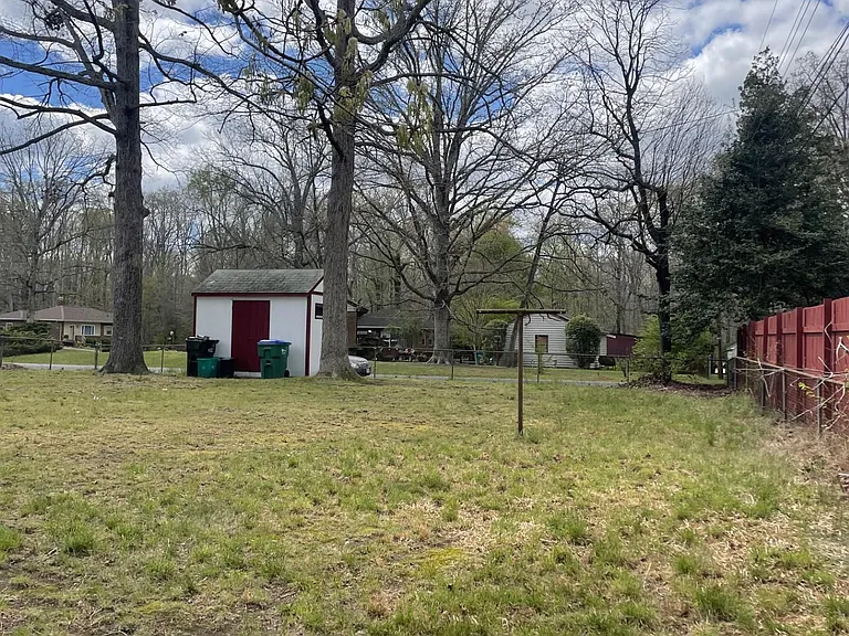 6554 Holliday Rd — Photo 2