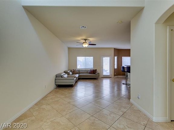 3rd image of 5144 Tunnel Falls Dr