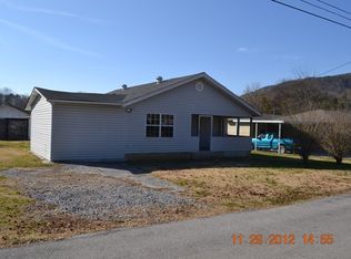 126 Meadowview Ln, Soddy Daisy, TN 37379