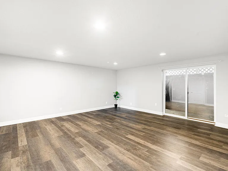 2085 Fenton St #B — Photo 13