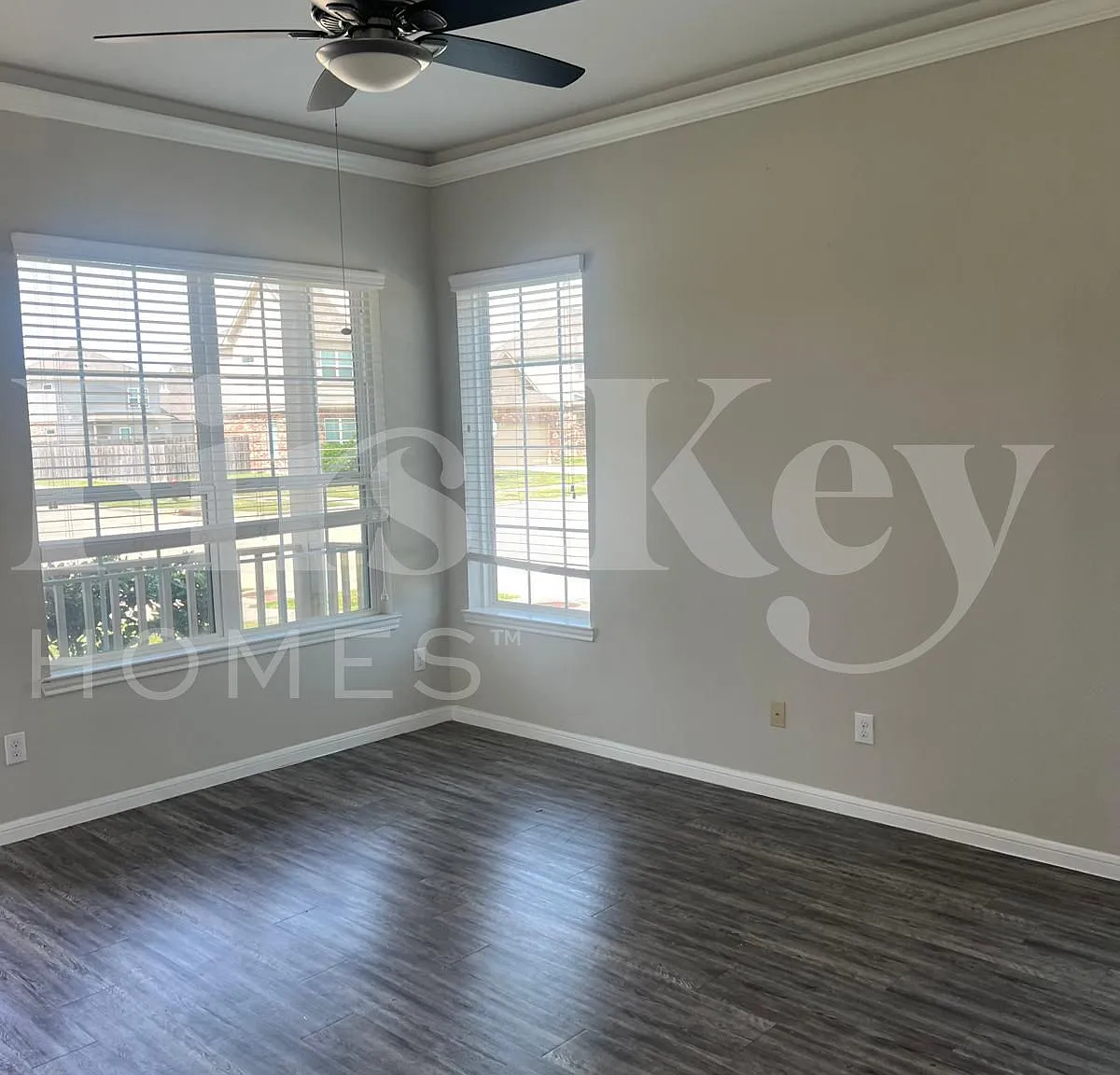 4 bed, 3.5 bath, 1882 sqft, $2,285 — Photo 2