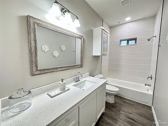 5th image of 3306 Wolf Creek Ave #4