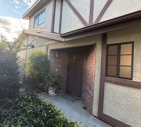 3rd image of 18435 Keswick St Unit 13